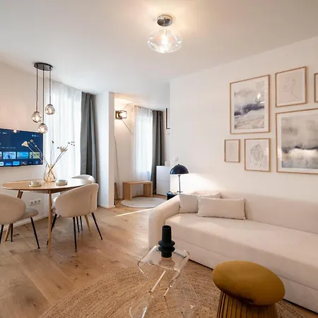 Vienna Heights Premium Apartments Exterior foto